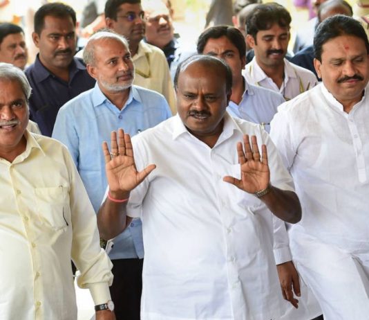 कर्नाटक: नाकाम हुई बागी विधायकों को मनाने की कोशिश, आज बहुमत साबित कर सकते है कुमारस्वामी