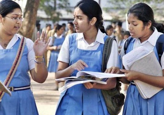 UP Board के 10वीं-12वीं छात्रों को देनी होगी दोगुनी फीस, ये हैं जरुरी तारीखें