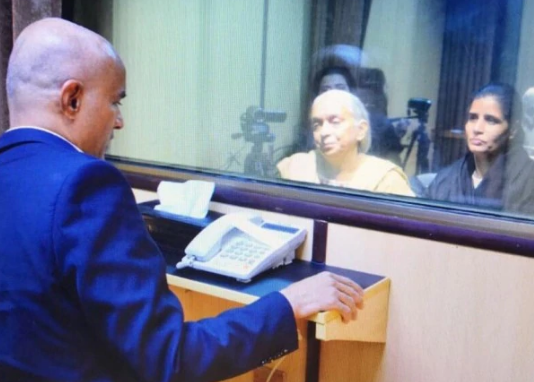 भारत का पाकिस्तान को दो टूक जवाब- कुलभूषण जाधव को बिना शर्त दें कांसुलर एक्सेस !