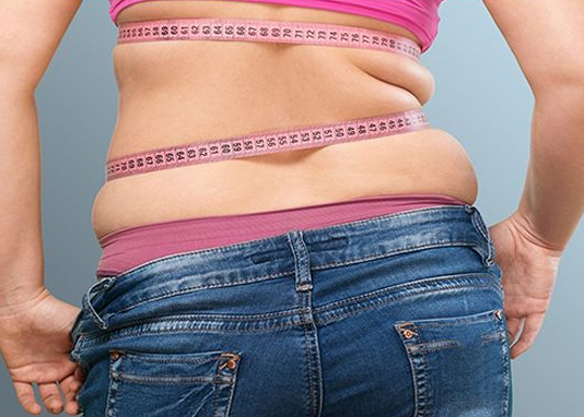 महिलाओं में तेजी से बढ़ रही कमर की चर्बी, हो सकती है ये जानलेवा बीमारी