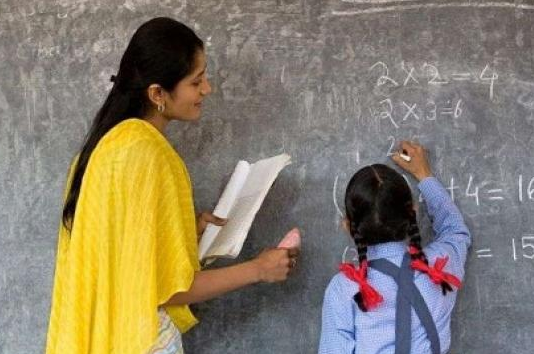 यूपी में TGT और PGT शिक्षकों के लिए बंपर भर्ती, अक्टूबर से होंगे आवेदन