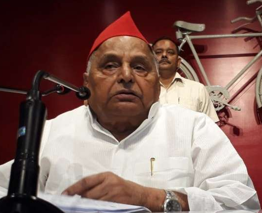 आजम खां पर जुल्म बर्दाश्त नहीं, जरुरत पड़ी तो पूरे प्रदेश में होगा आंदोलन: मुलायम सिंह यादव