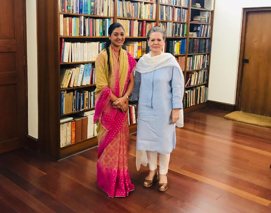 सोनिया गांधी से मिलीं AAP विधायक अलका लांबा, जल्द कांग्रेस में हो सकती हैं शामिल