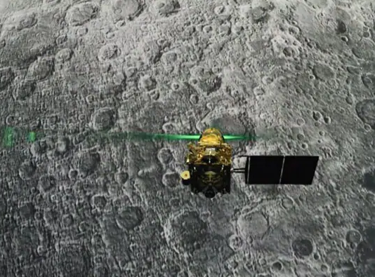 बड़ी खुशखबरी: Chandrayaan-2 का Vikram Lander चांद पर पूरी तरह सुरक्षित !