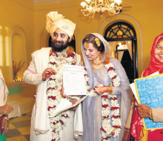 पहली बार महिला काजी ने पढ़ा निकाह, बोलीं- मर्द काजी ऐसा क्या पढ़ते हैं जो हम नहीं पढ़ सकते