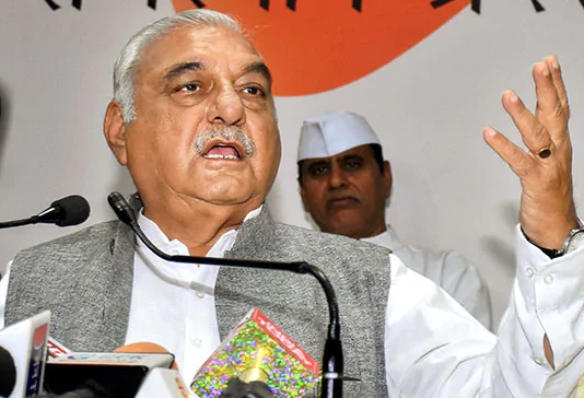 हरियाणा चुनाव रिजल्ट: रुझानों में बीजेपी-कांग्रेस में कांटे की टक्कर के बीच सोनिया गांधी ने की हुड्डा से बात !