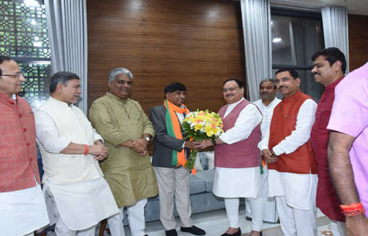 कांग्रेस सांसद राममूर्ति BJP में शामिल, राज्यसभा में NDA हुई मजबूत