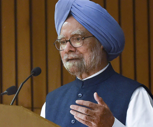 पूर्व PM मनमोहन सिंह ने अर्थव्यवस्था पर जताई चिंता, कहा- मंदी से महाराष्ट्र पर पड़ा असर !