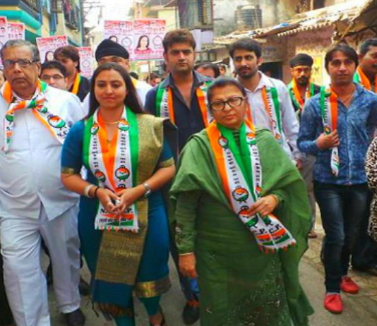 महाराष्ट्र चुनाव: सास राकांपा के टिकट पर लड़ रहीं चुनाव, BJP मेयर बहु मांग रहीं वोट