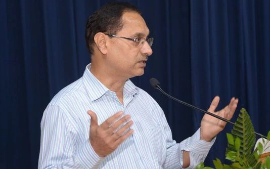 मोदी सरकार ने IAS पंकज कुमार बनाया UIDAI का सीईओ