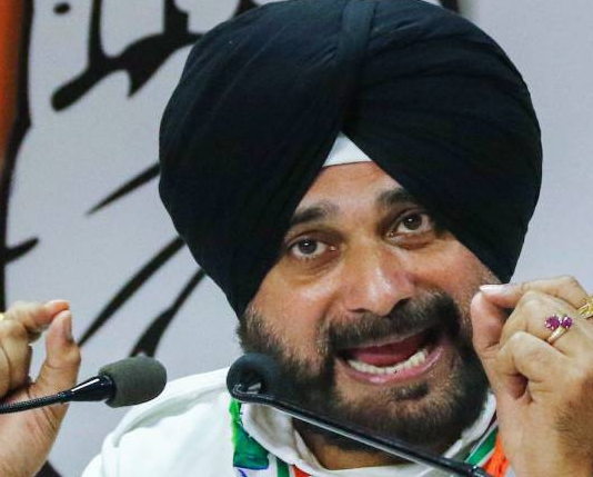 Navjot Singh Sidhu ने विदेश मंत्रालय से मांगी पाकिस्तान जाने की अनुमति !