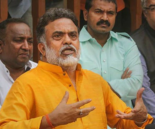 सावरकर के चक्कर में शिवसेना द्वारा गांधी-नेहरू का अपमान ठीक नहीं: संजय निरुपम