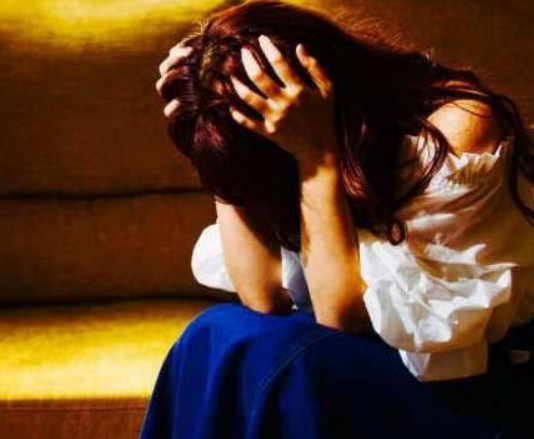 शादीशुदा प्रेमी से शादी करने की जिद पर अड़ी लड़की, SSP से लगाई गुहार