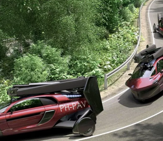 दुनिया की पहली उड़ने वाली कार लांच, स्पीड जानकर हैरत में पड़ जाएंगे आप