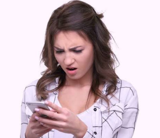 Smartphone करता है हैंग तो अपनाएं ये 5 टिप्स, मोबाइल की बढ़ जाएगी स्पीड