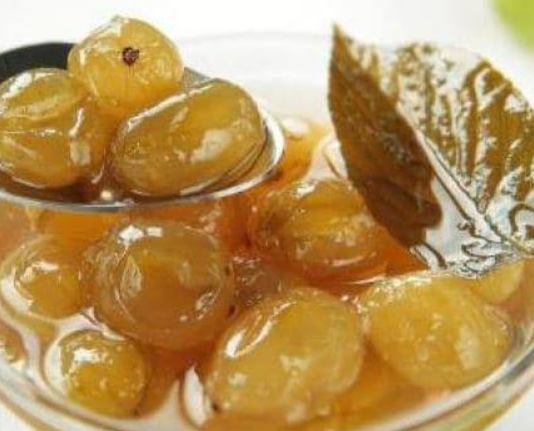 सेहत के लिए बेहद फायदेमंद है रोजाना एक आंवले का मुरब्बा, जानें फायदें