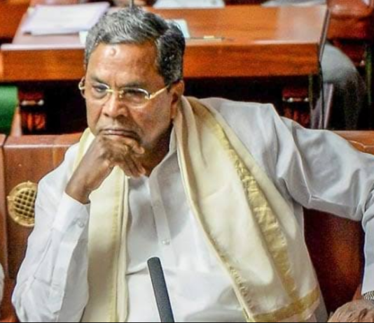 कर्नाटक उपचुनाव: कांग्रेस ने स्वीकारी हार, सिद्धारमैया का नेता विपक्ष के पद से इस्तीफा