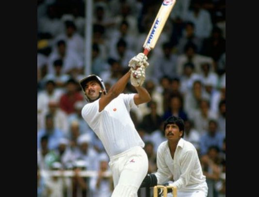 युवराज सिंह नहीं, रवि शास्त्री हैं 6 गेंदों में 6 छक्के लगाने वाला पहला भारतीय !