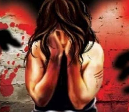 यूपी: गैंगरेप पीड़िता ने फांसी लगाकर की आत्महत्या, एसपी ने दिए जांच के आदेश