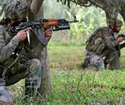 26 जनवरी के एक दिन पहले सुरक्षाबलों को बड़ी कामयाबी, 7 आंतकियों के मददगारों को पकड़ा