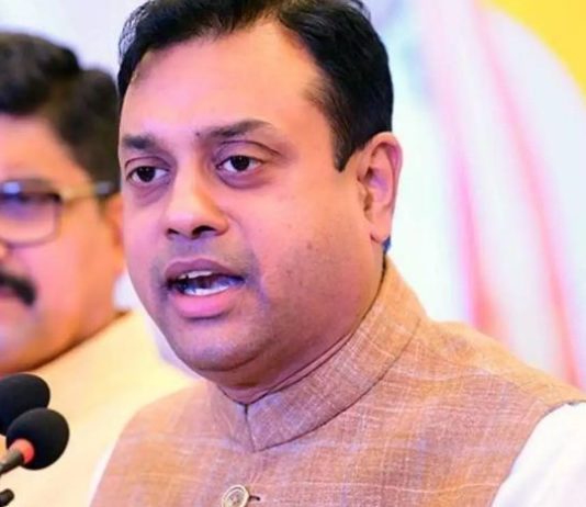 बीजेपी नेता संबित पात्रा का आरोप, CAA के विरोध में हिन्दुओं को गाली दे रही कांग्रेस