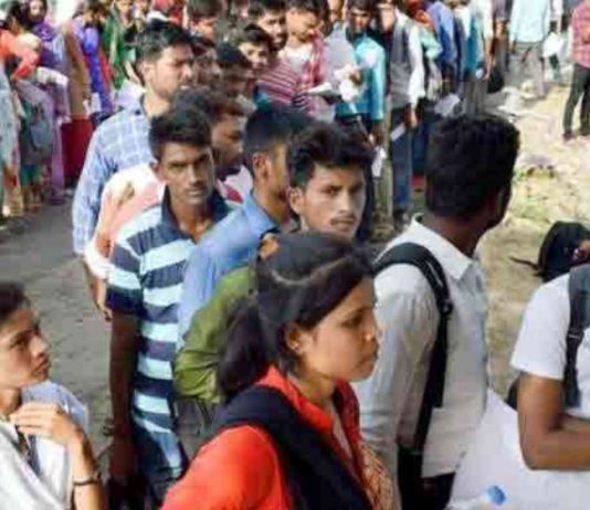 UPTET की परीक्षा शुरु, बारिश और जाम की वजह से हजारों अभ्यर्थियों की परीक्षा छूटी