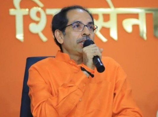 उद्धव सरकार का बड़ा फैसला, स्कूलों में संविधान की प्रस्तावना पढऩा अनिवार्य