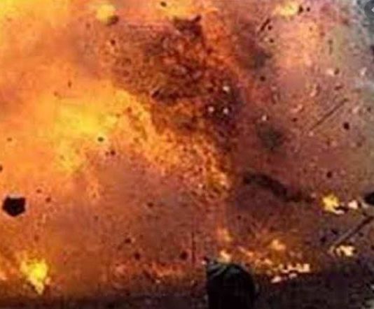 रुस: गैस स्टेशन पर धमाकेदार विस्फोट, काफी ऊपर तक उठीं आग की लपटें