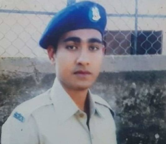 इस बहादुर जवान की शहादत को सलाम, गोली लगने बाद भी आतंकियों को किया ढेर