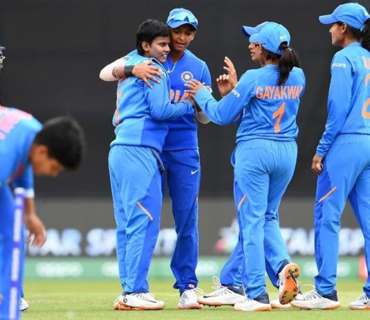 ICC T20 Women WC: शेफाली वर्मा की तूफानी बल्लेबाजी के साथ सेमीफाइनल में पहुंची टीम इंडिया, लगाई जीत की हैट्रिक