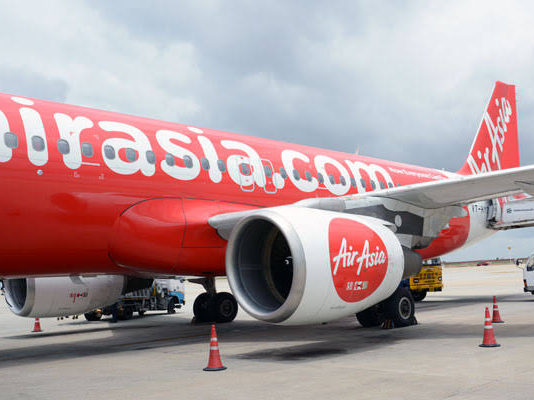 दिल्ली-कोलकाता फ़्लाइट में मिला कोरोना संदिग्ध यात्री, भेजा अस्पताल