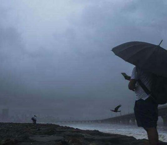 साइक्लोन निसर्ग: प्रशासन मुस्तैद, मुम्बई में ख़ाली कराया गया ओपन अस्पताल