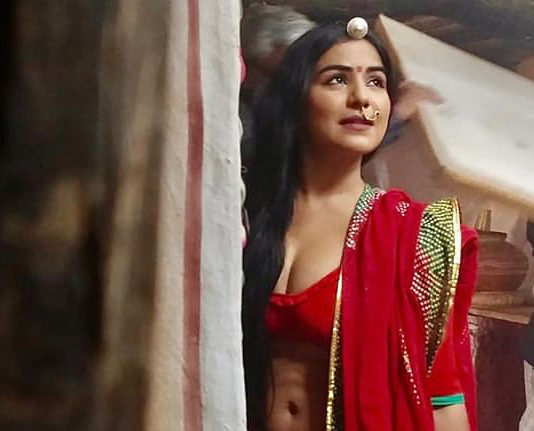 सदमे में शाहरुख़ की को-स्टार शिखा मल्होत्रा, सता रहा ये डर