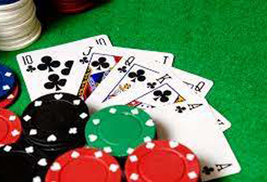 लोनावला के कुमार रिसोर्ट में जुआ खेलते पकड़े गए गुजरात के 72 व्यापारी