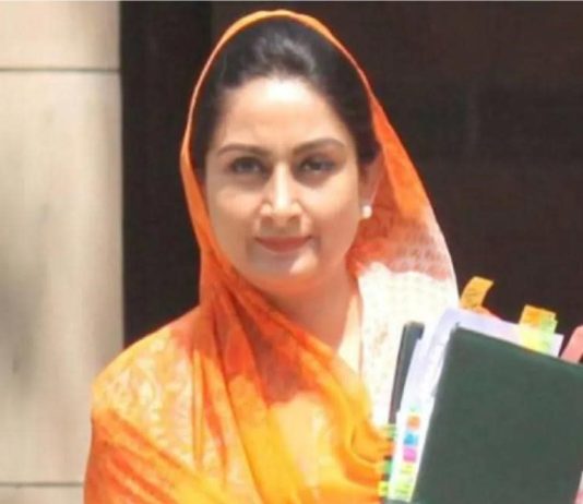 राष्ट्रपति ने स्वीकारा कैबिनेट मंत्री हरसिमरत कौर का इस्तीफा