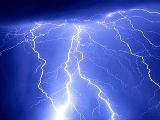 मध्य प्रदेश : आसमानी बिजली गिरने से तीन बच्चों की दर्दनाक मौत