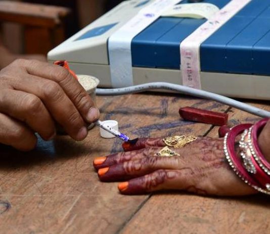 बिहार में खत्म हुआ तीनों चरणों का मतदान, अब 10 नवंबर को फैसले का इंतजार