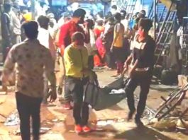 मुंबई : नाक, मुंह पर टेप बांध कर बेटियों की हत्या के बाद पिता ने लगाई फांसी