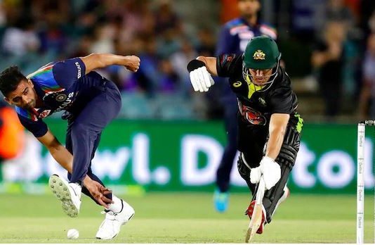 क्रिकेट : पहला टी-20 जीत कर भारत ने लिया वन डे सीरीज की हार बदला