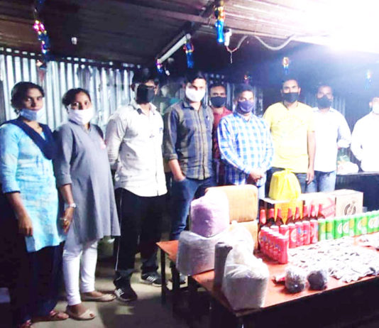 पुणे में अवैध रूप से शराब और गांजा बेचनेवाली महिला गिरफ्तार