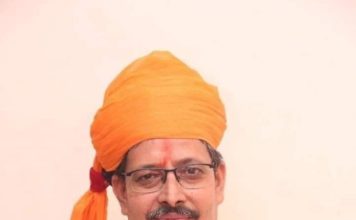 प्रो हरेराम त्रिपाठी की प्रेरक यात्रा: जिस यूनिवर्सिटी के थे छात्र, उसी के बने वीसी