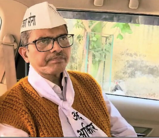 UP: विरोधियों के खिलाफ जबरिया कार्रवाई कर रही मौजूदा सरकार- अमिताभ ठाकुर