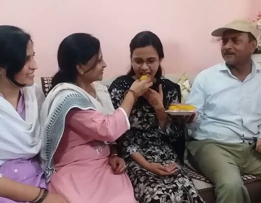 सिविल सेवाओं में मुस्लिम युवाओं का बढ़ा रुझान: चौंका देंगे बीते 8 वर्षों के आँकड़े