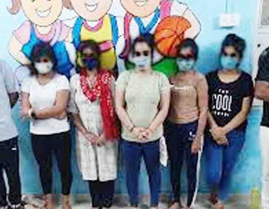 प्रयागराज में सेक्स रैकेट का भंडाफोड़, अतीक से जुड़े है कनेक्शन?