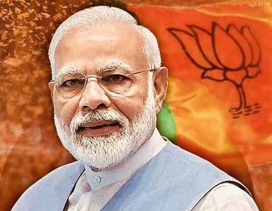 चौहत्तर वर्ष के हुए प्रधानमंत्री नरेंद्र मोदी, पढ़िए, उनके जीवन की दस महत्वपूर्ण घटनाएँ