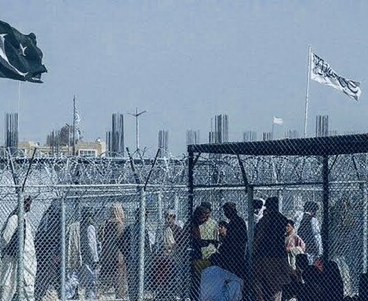 पाकिस्तान-अफ़ग़ानिस्तान की सीमा पर देर रात चली ताबड़तोड़ गोलियाँ, युद्ध जैसे हालात, कई लोगों की मौत की आशंका