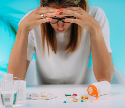 क्या आपको हर समस्या का हल दवा में नजर आता है? जानें संभावित नुकसान