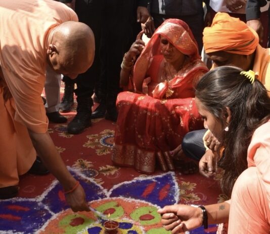 गोरखपुर के कुसम्ही जंगल का यह वन ग्राम क्यों है खास, जहाँ हर साल योगी पहुंचते हैं दीवाली मनाने