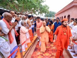 वादों की बौछार के बीच बुनियादी मुद्दों की अनदेखी